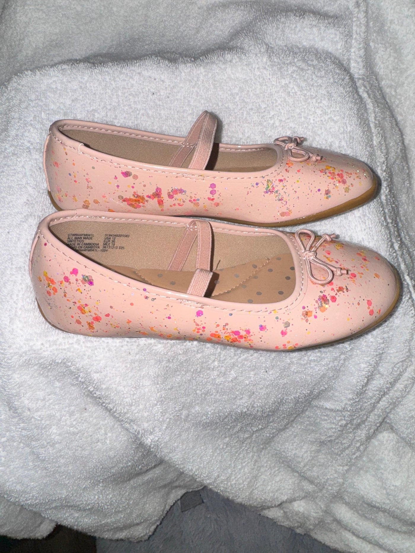 Girls shoes